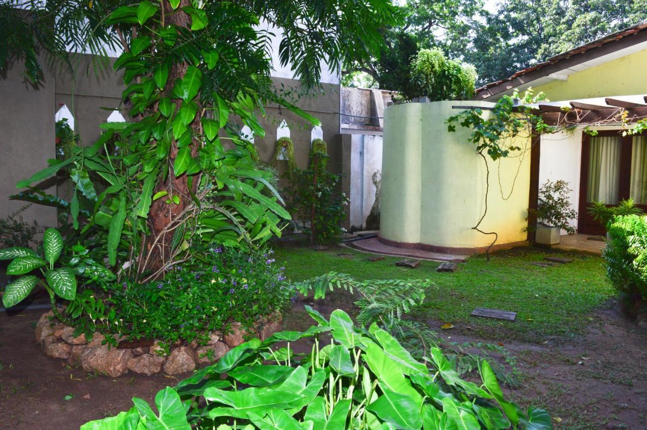 Villa Tulip Garden Anuradhapura Exteriör bild